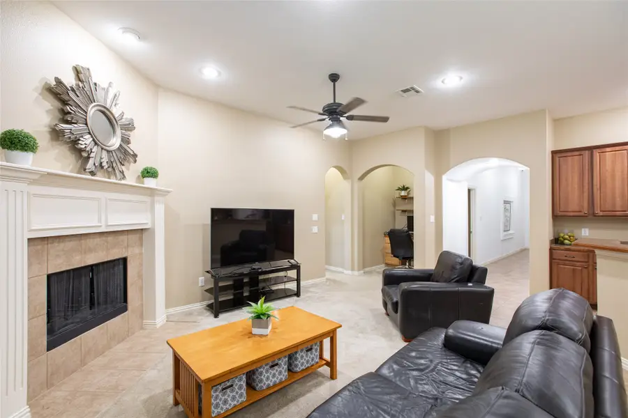 209 Timber Drive, Princeton, TX 75407 - Image #3