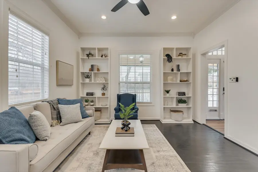 909 Elsbeth Street, Dallas, TX 75208 - #3