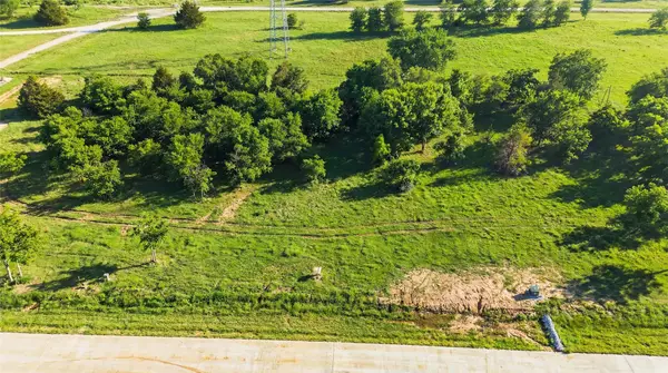 713 Sutton Lane, Copper Canyon, TX 76226