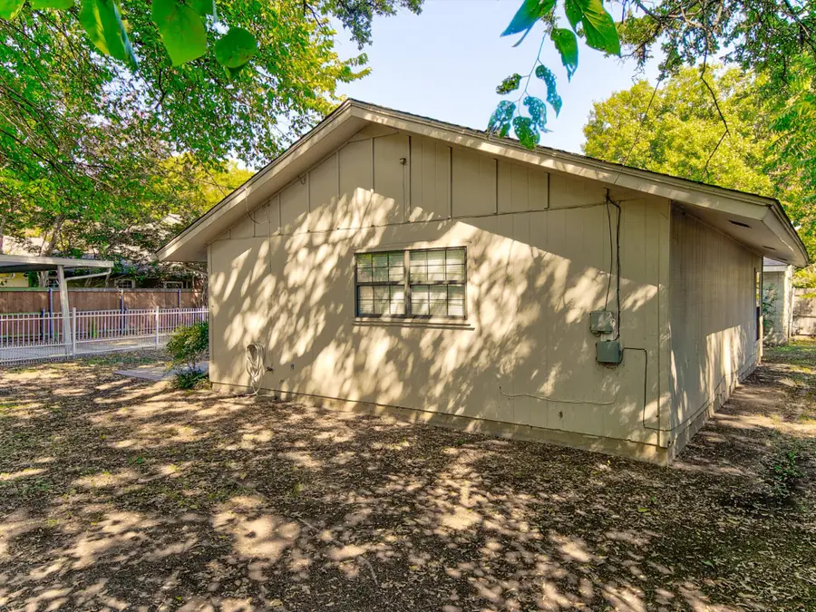 3727 W Biddison Street, Fort Worth, TX 76109 - Image #2