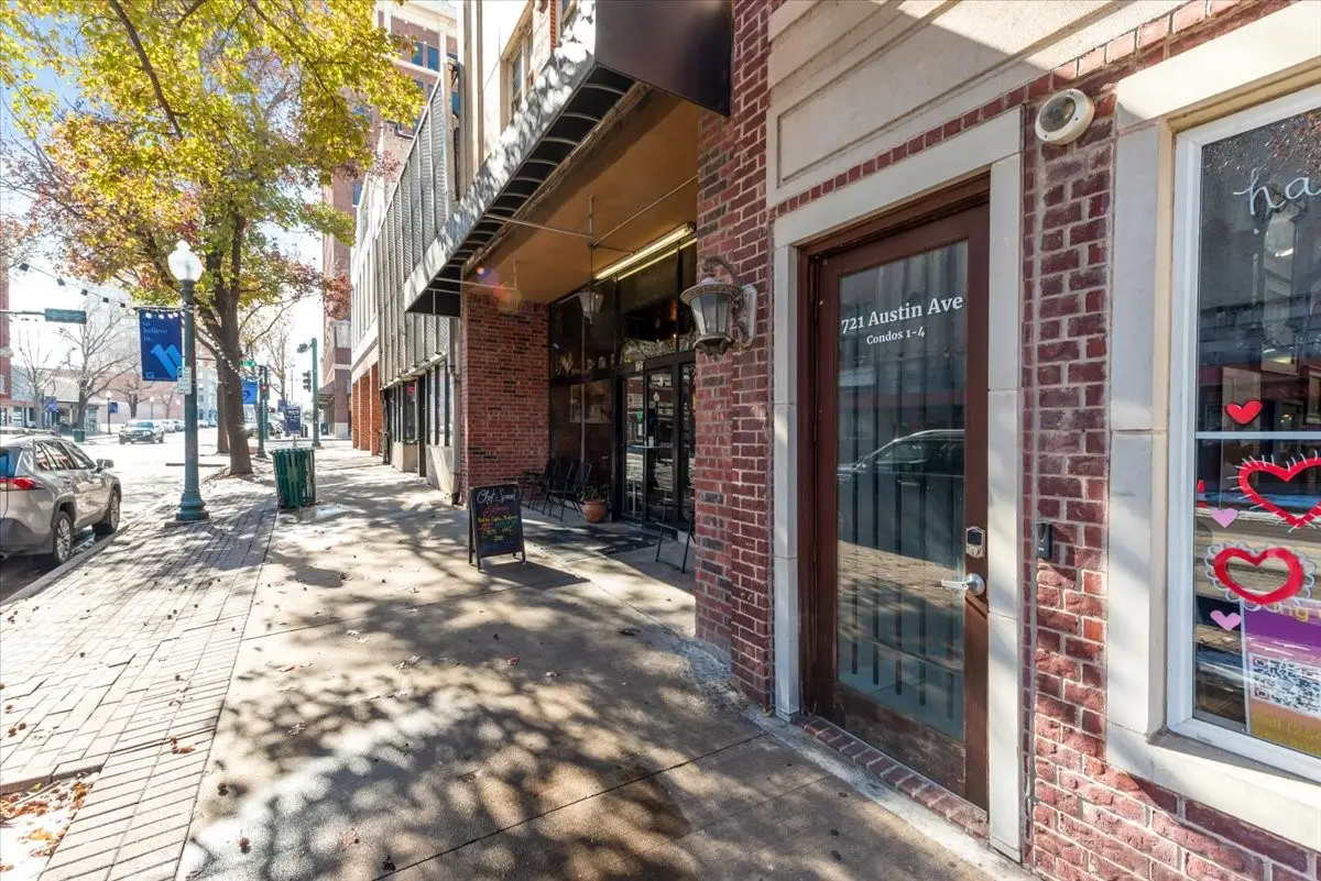 721 Austin Avenue #B, Waco, TX 76701 - Image #1