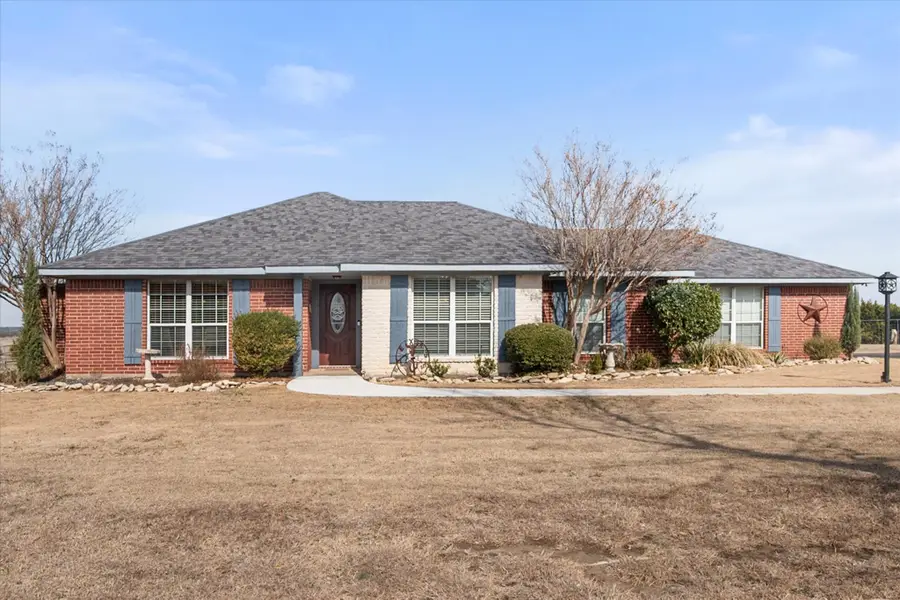 1917 Bentwater Parkway, Granbury, TX 76049 - Image #3