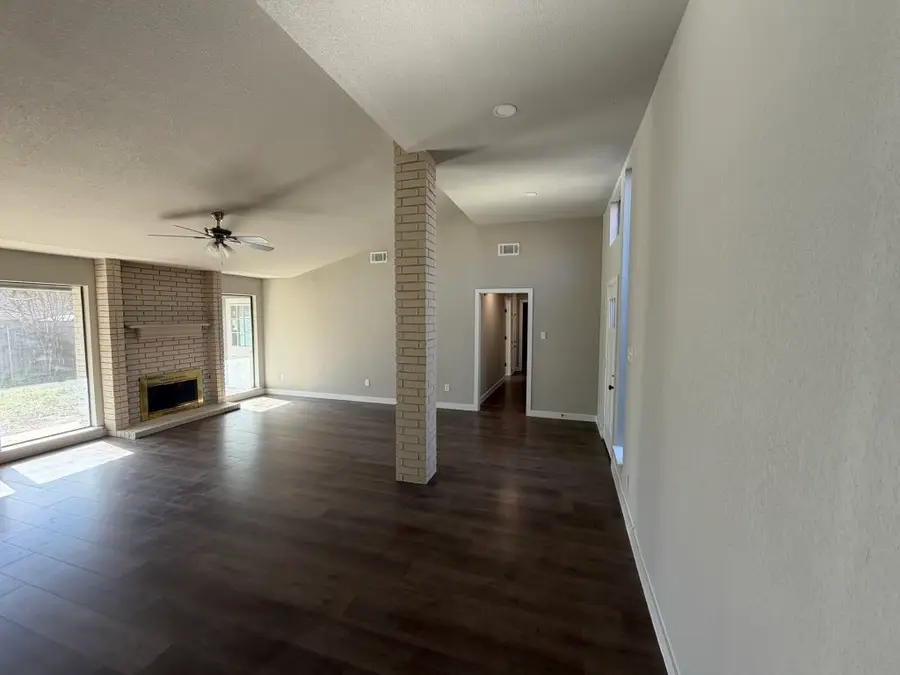 5206 Wind Rock Court, Arlington, TX 76017 - Image #2