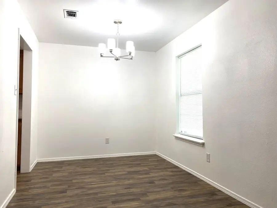 505 Red Springs Avenue, Mount Pleasant, TX 75455 - Image #3