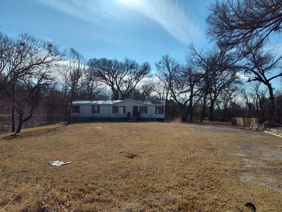 5445 Sun Meadow Circle, Granbury, TX 76049 - Image #2