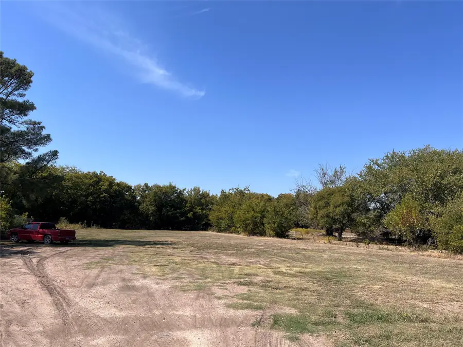 1523 N State Highway 121, Bonham, TX 75418 - #3