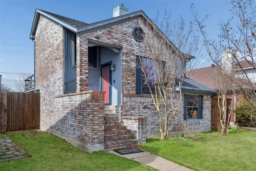 2903 Hunters Point Lane, Carrollton, TX 75007 - #2