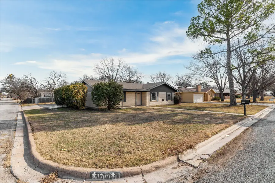 1700 18th Street, Brownwood, TX 76801 - #3