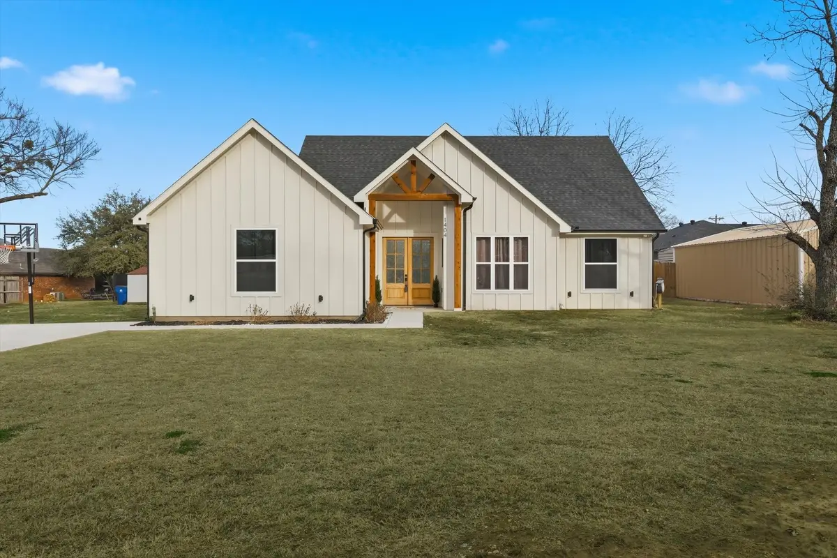 1404 17th Street, Bridgeport, TX 76426 - #1