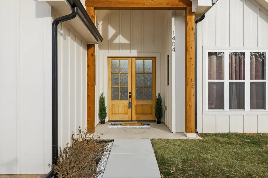 1404 17th Street, Bridgeport, TX 76426 - #3