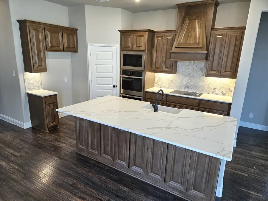 11700 Blackfoot Court, Godley, TX 76044 - Image #3