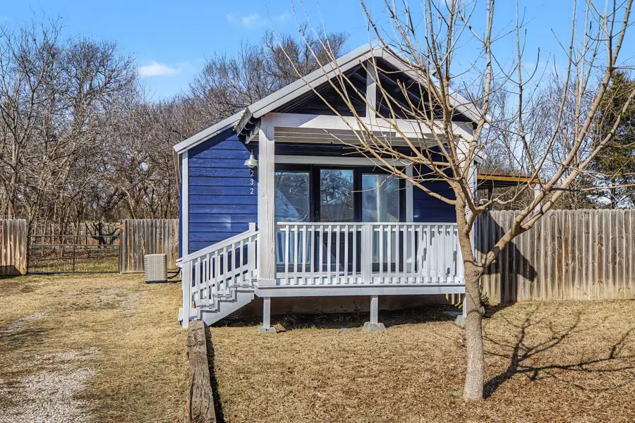 232 Spring Valley Circle, Azle, TX 76020 - #3