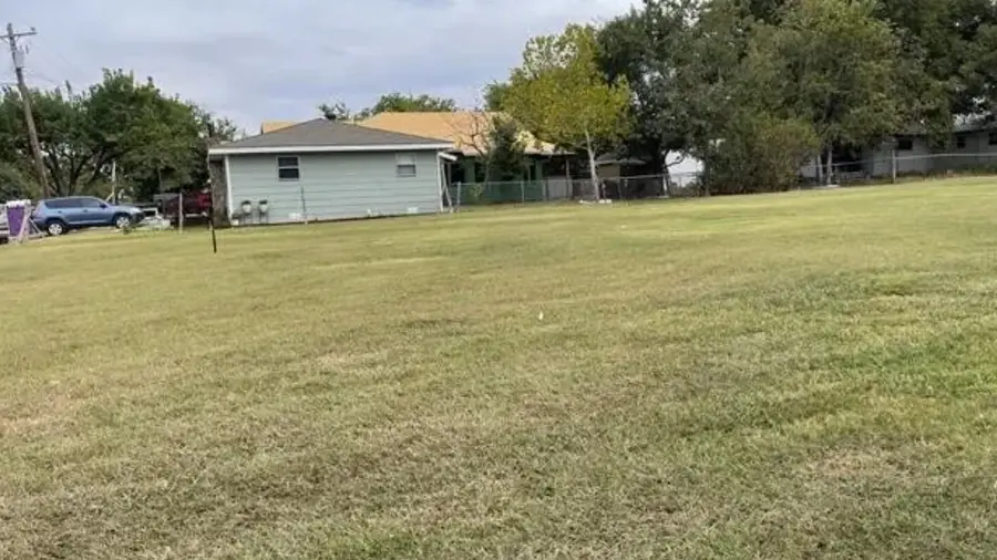 4518 Lakecrest Drive, The Colony, TX 75056 - #2