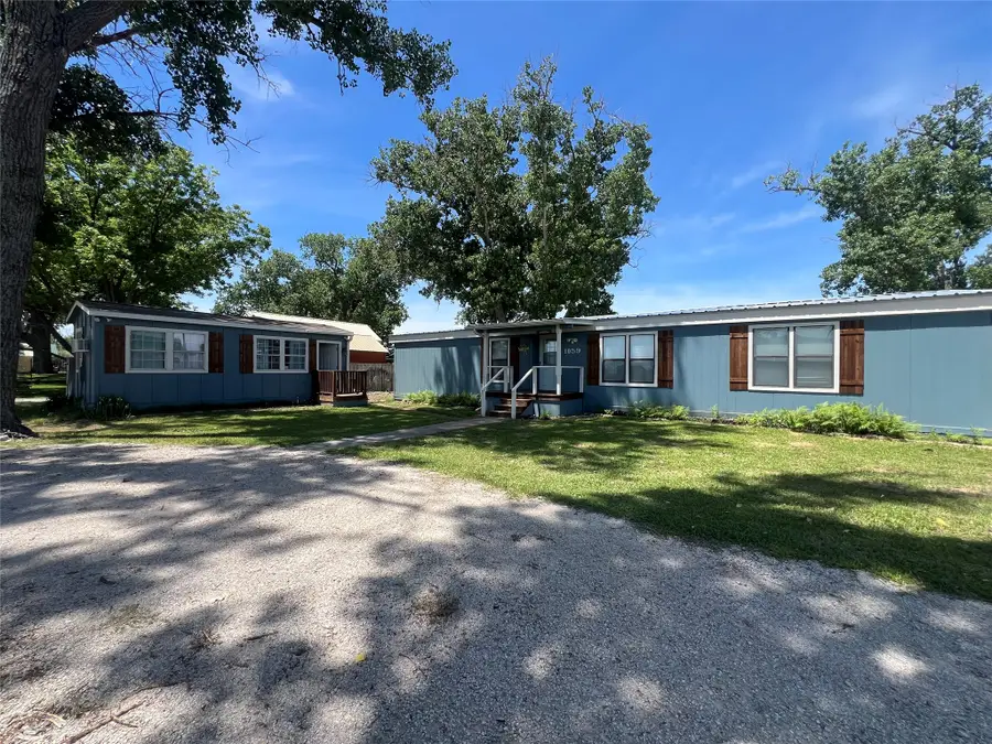 1059 Airport Road, Possum Kingdom Lake, TX 76449 - #2