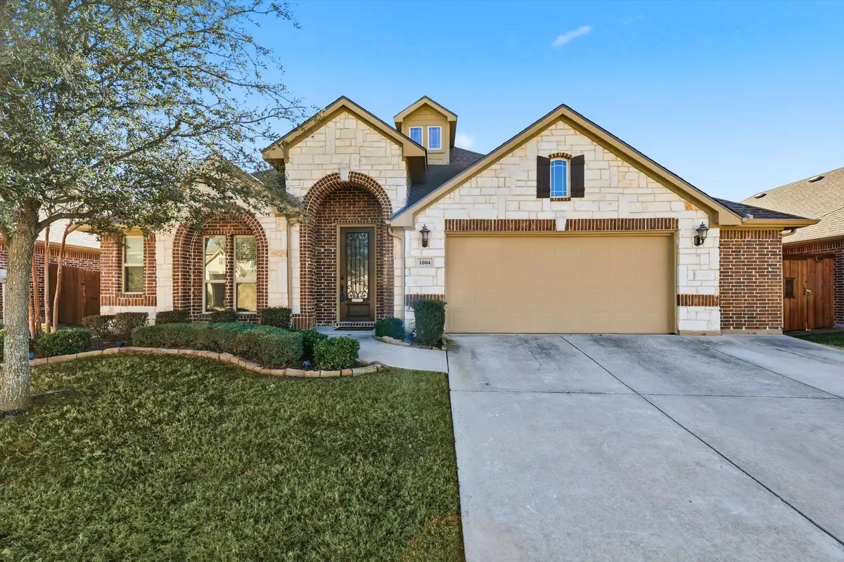 1004 Longhorn Drive, Aubrey, TX 76227 - Image #1