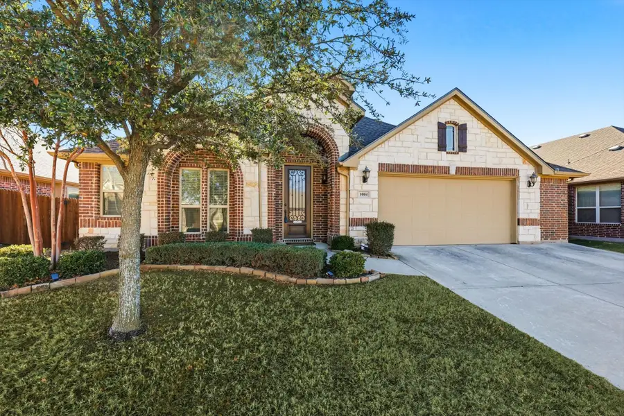 1004 Longhorn Drive, Aubrey, TX 76227 - Image #3