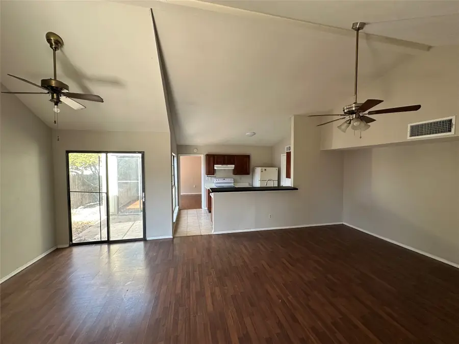 434 Pogue Street, Cedar Hill, TX 75104 - Image #3