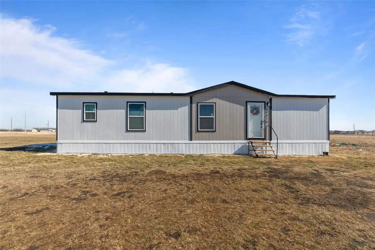 10616 Mustang Drive, Godley, TX 76044 - Image #1