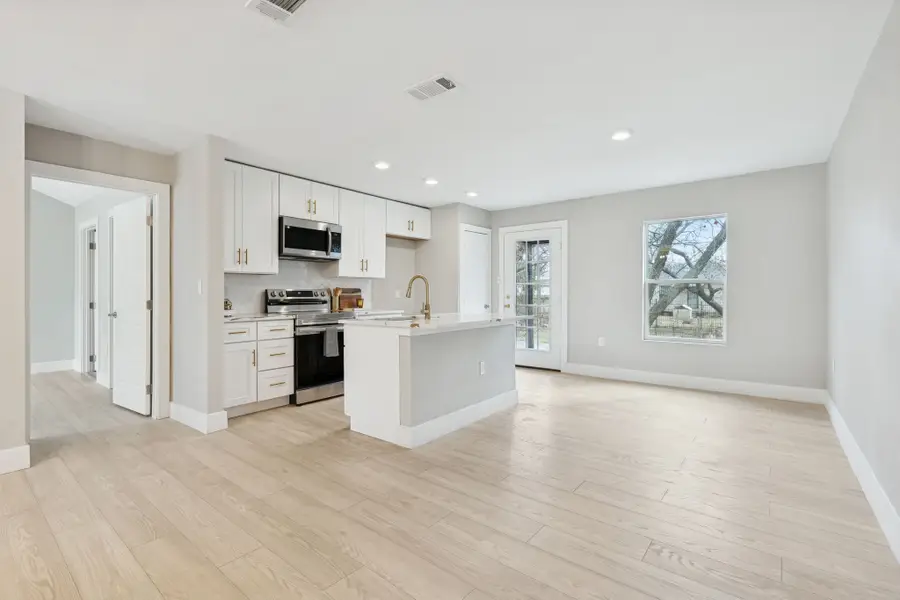 2148 Kathleen Avenue, Dallas, TX 75216 - #2