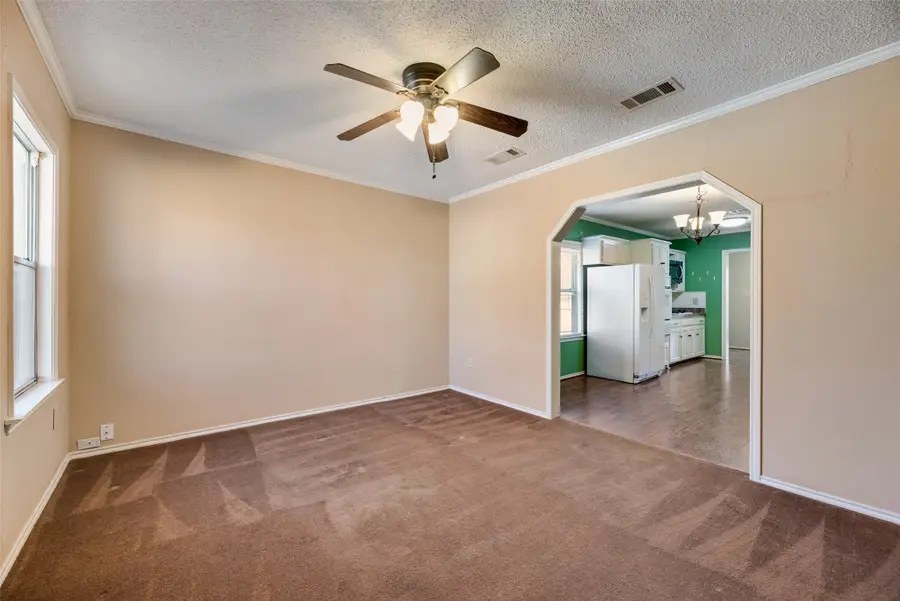 928 W Willow Street, Sanger, TX 76266 - #3