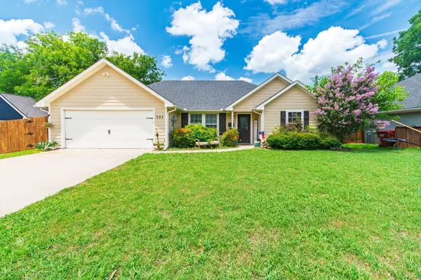 707 N Main, Farmersville, TX 75442