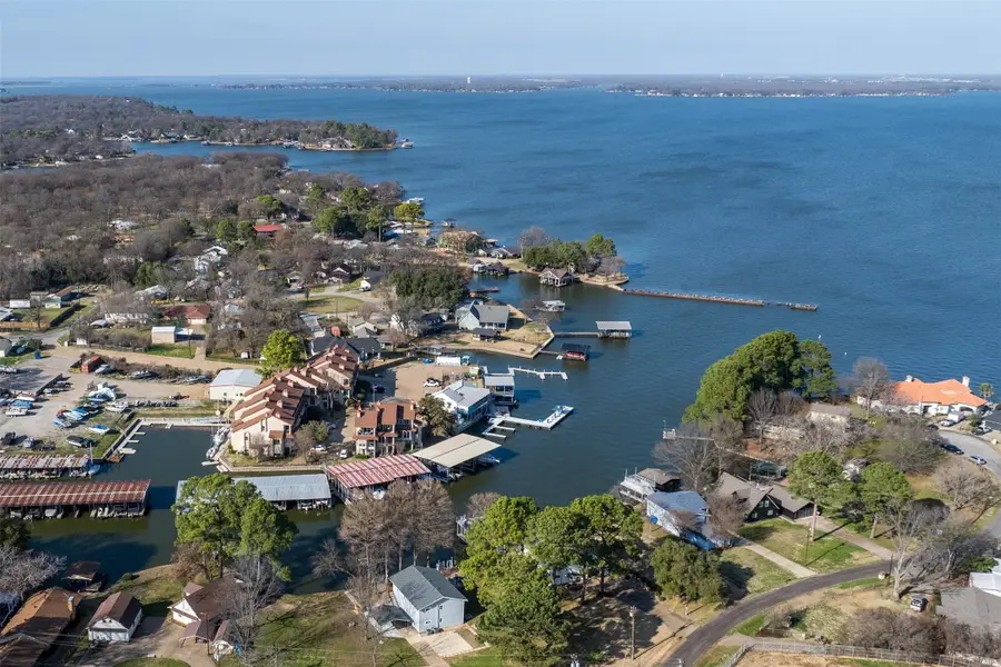 1933 Island Circle #B209, Tool, TX 75143 - #2