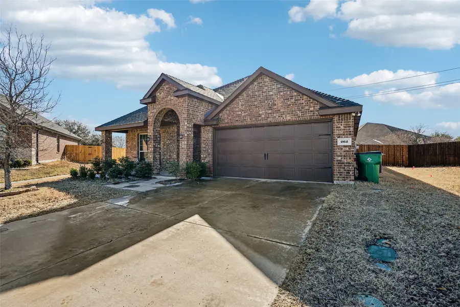 262 Westwood Drive, Waxahachie, TX 75165 - Image #2