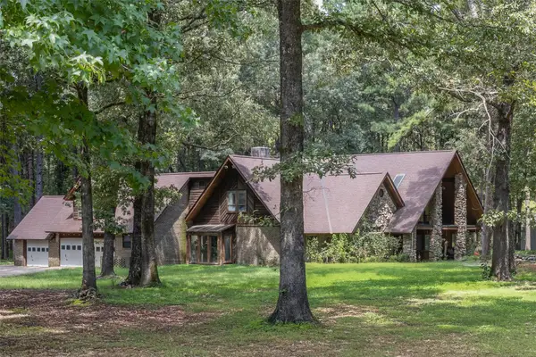 12070 Fm 990, Simms, TX 75574