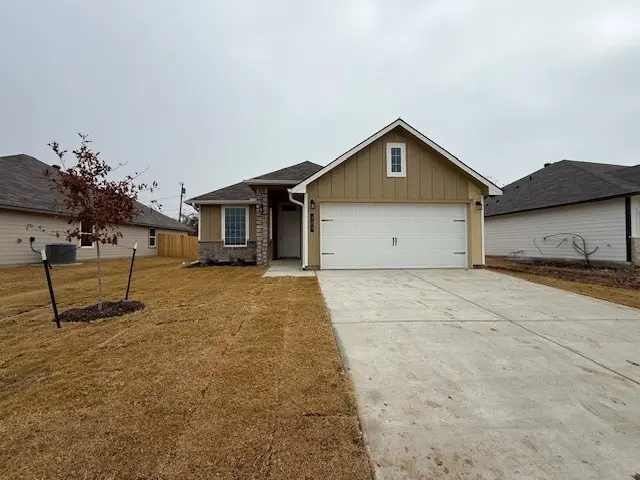 121 Adaline Bend, McGregor, TX 76657 - Image #1