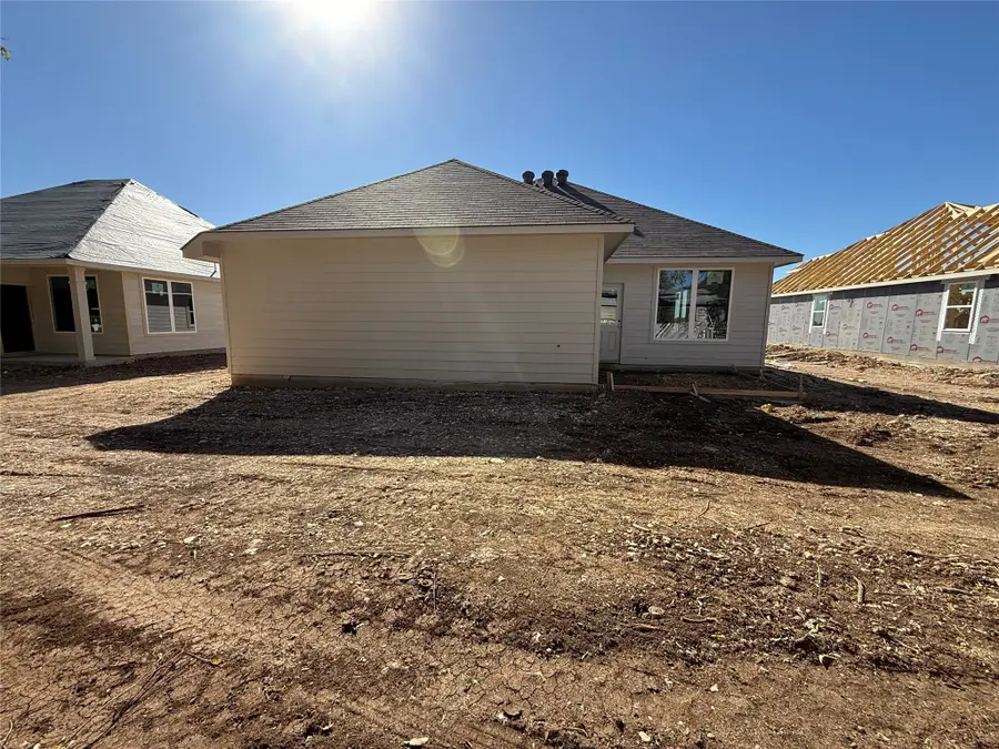 115 Adaline Bend, McGregor, TX 76657 - Image #2