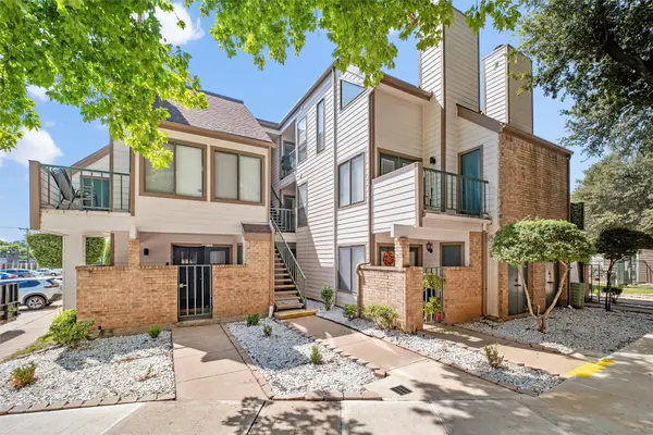 2310 Bamboo Drive #J207, Arlington, TX 76006