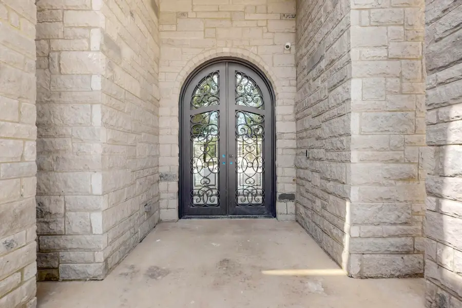 8743 Southern Shore Court, Kemp, TX 75143 - Image #3