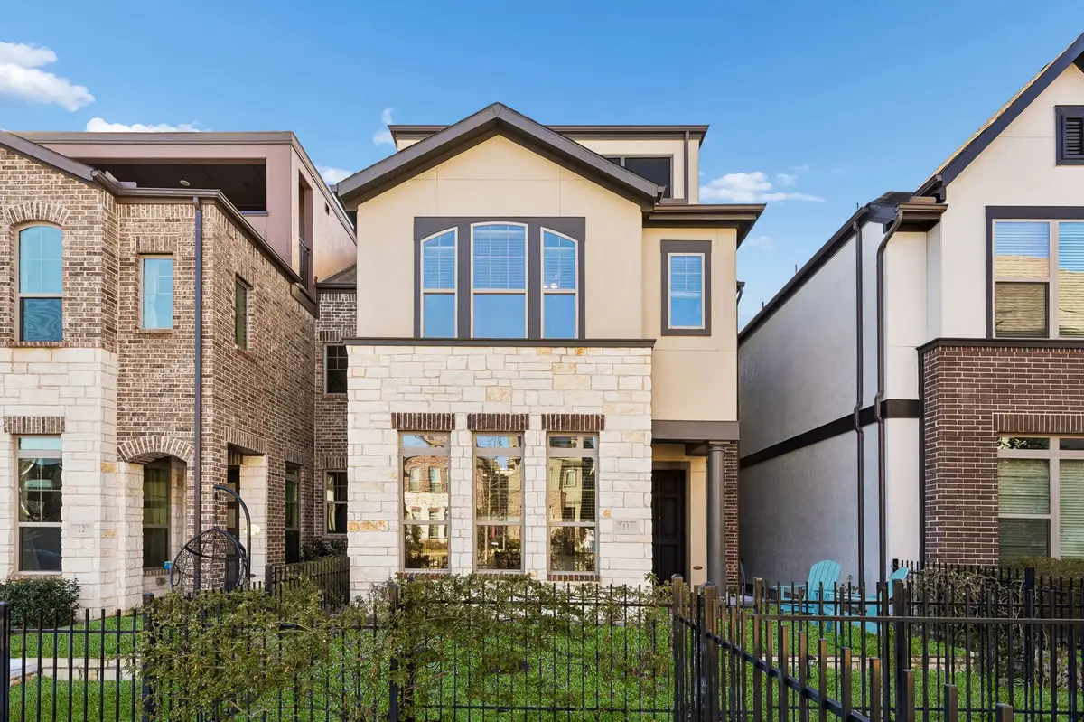 7119 Amber Grove Court, Dallas, TX 75231 - Image #1