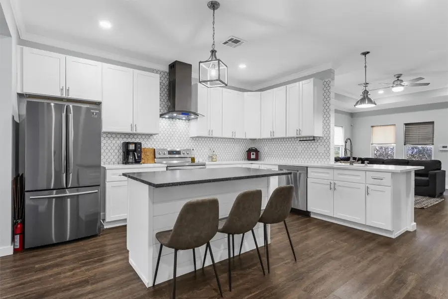 502 David Davis Drive, McGregor, TX 76657 - Image #3