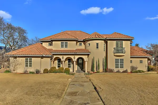 7000 Oakmont Terrace, Fort Worth, TX 76132