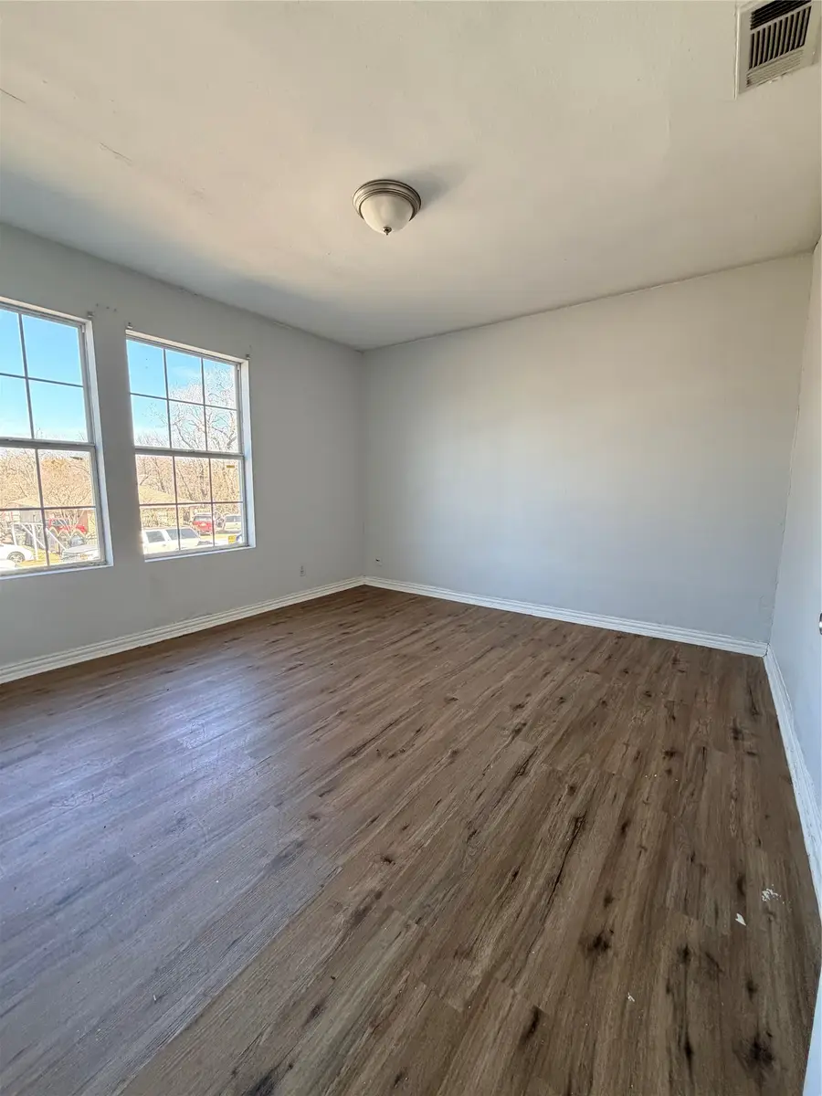 2700 Bideker Avenue, Fort Worth, TX 76105 - #3