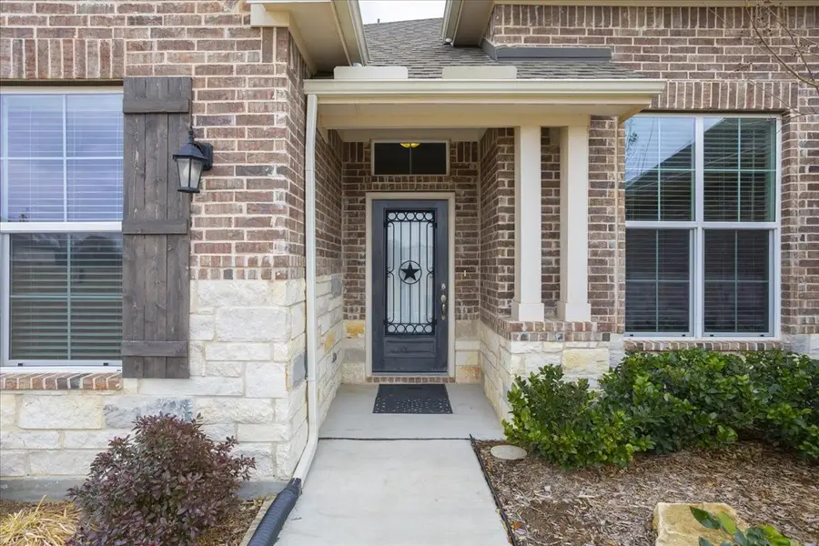 161 Chester Road, Springtown, TX 76082 - Image #2