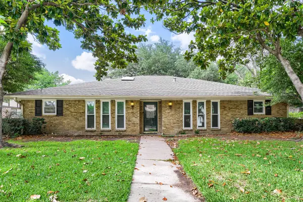3201 Winchester Drive, Plano, TX 75075