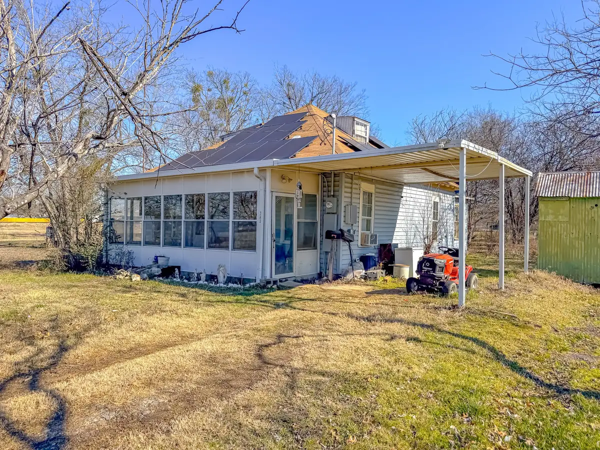 103 S Sinclair Avenue, Kerens, TX 75144 - #1