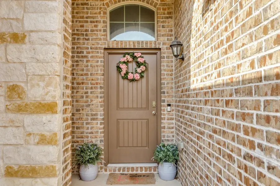 553 Vickie Street, Crowley, TX 76036 - #3