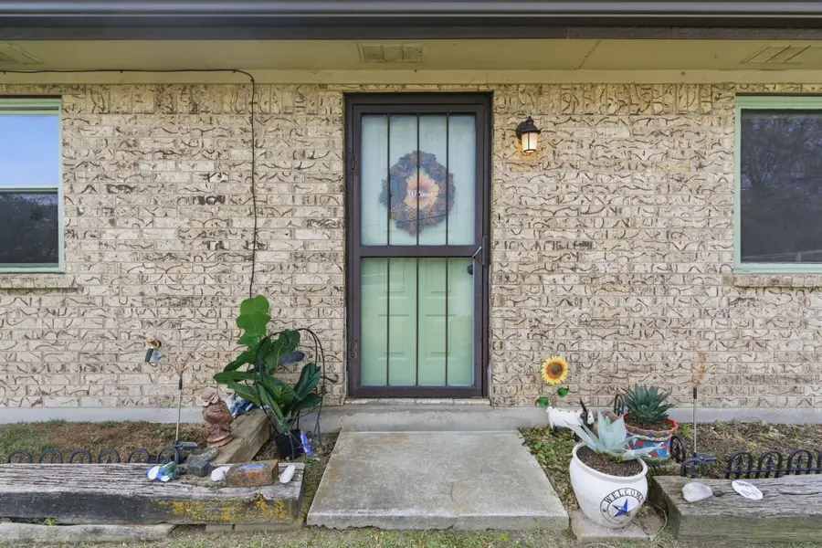 301 Calhoun Bend #A, Azle, TX 76020 - #2