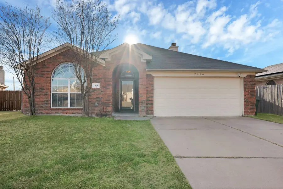 7426 Lake Front Trail, Arlington, TX 76002 - Image #2