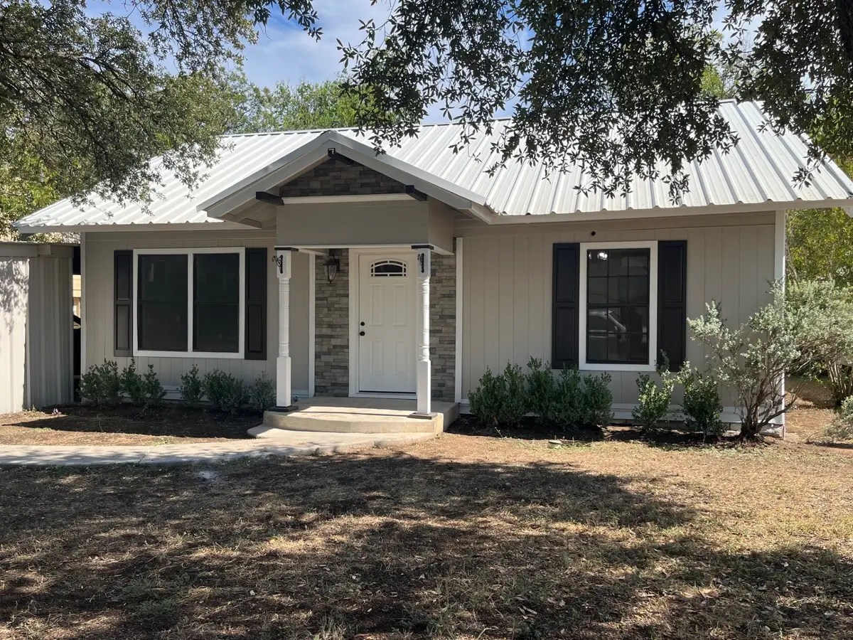 1010 Avenue K, Brownwood, TX 76801 - #1