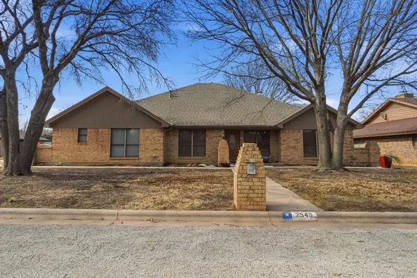 2549 Woodlake Drive, Abilene, TX 79606
