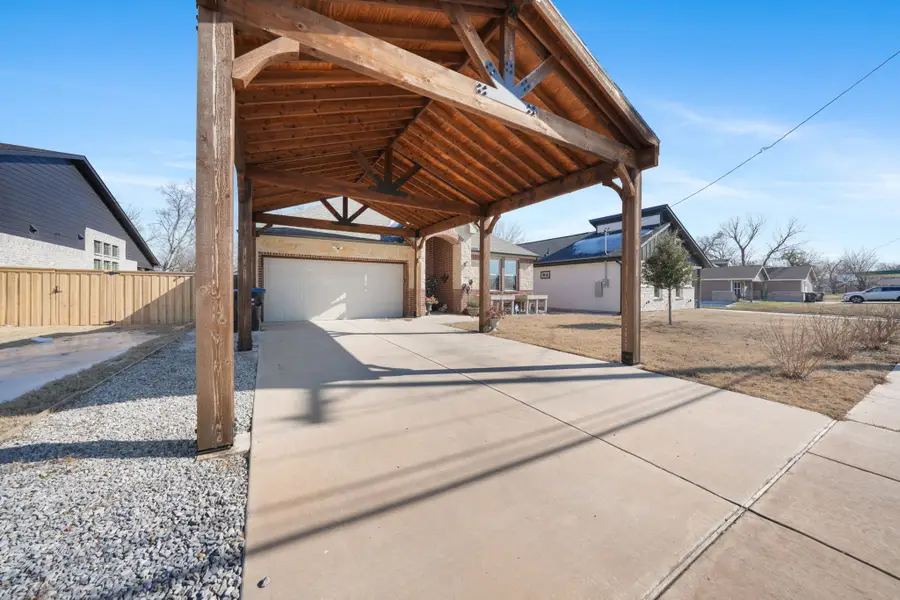 2219 College Street, Greenville, TX 75401 - #3