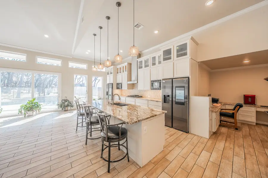 6012 Englishoak Drive, Arlington, TX 76016 - Image #2