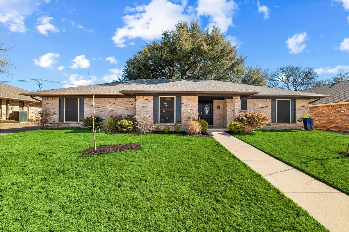 1807 Rhinevalley Drive, Arlington, TX 76012 - Image #1