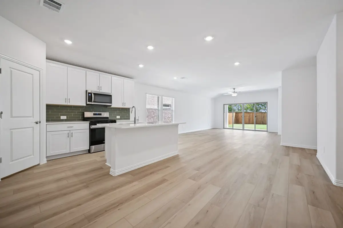 813 London Town Lane, Princeton, TX 75071 - #1