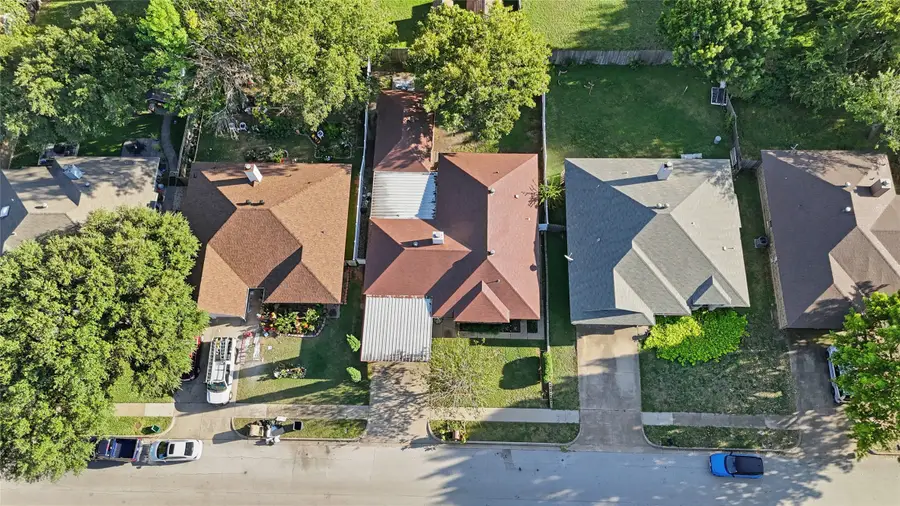 1129 W Hills Terrace, Saginaw, TX 76179 - Image #2