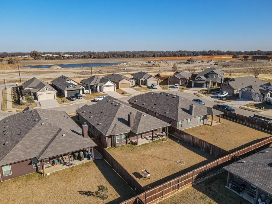 706 Presidio Street, Aubrey, TX 76227 - Image #3